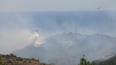 Aereo Canadair in azione antincendio, immagine simbolica