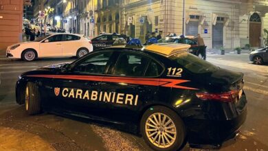 Pattuglia dei Carabinieri in servizio notturno (immagine di repertorio)