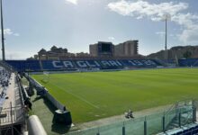 Interno dello stadio Unipol Domus di Cagliari, vista dal settore principale