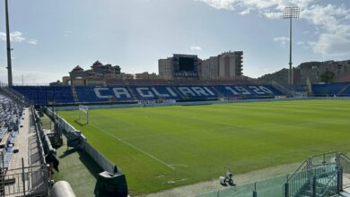 Interno dello stadio Unipol Domus di Cagliari, vista dal settore principale