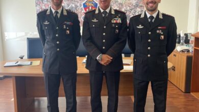Il comandante provinciale dei Carabinieri di Cagliari, generale Luigi Grasso, tra i capitani Edoardo Quaglino e Antonio Pagnozzi
