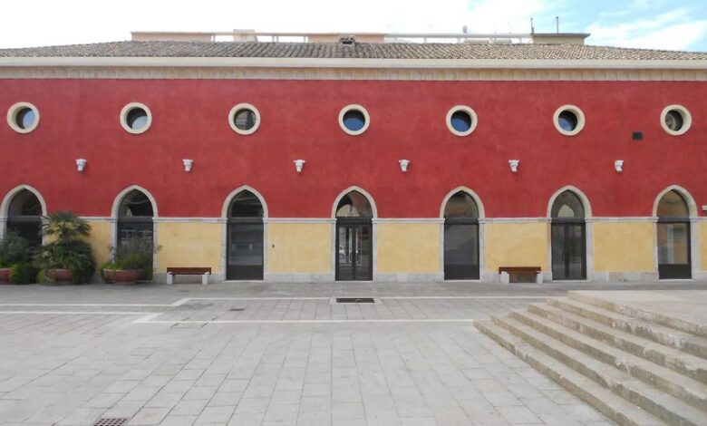 La facciata dell’EXMA a Cagliari