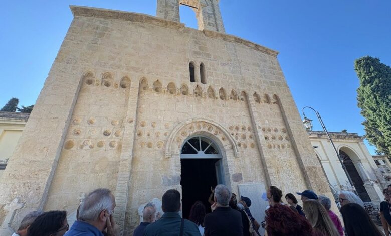 La chiesa romanica di San Pietro di Ponte a Quartu Sant'Elena, nel Cimitero Monumentale